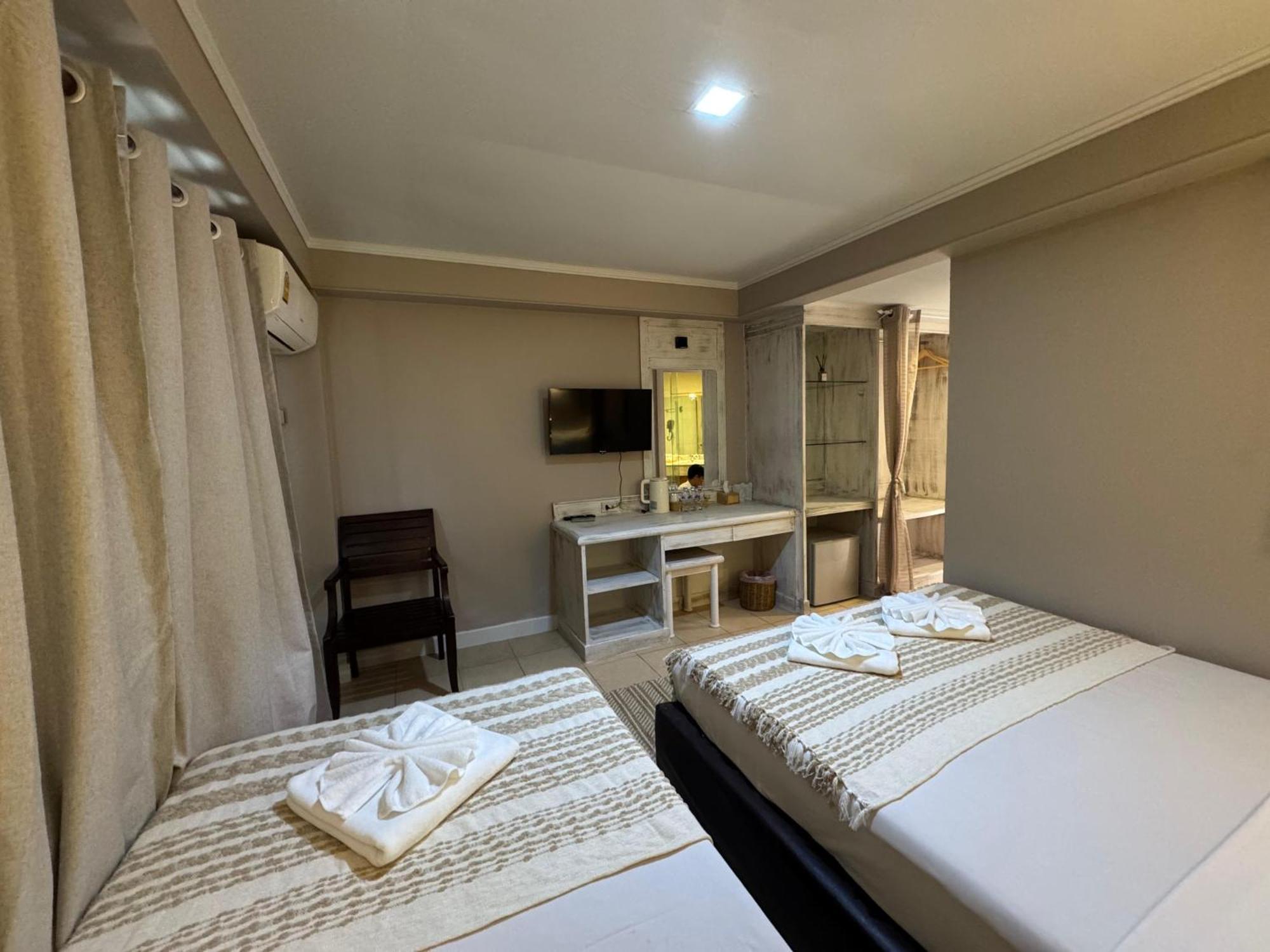 The Taksim Patong Beach Hotel Dış mekan fotoğraf