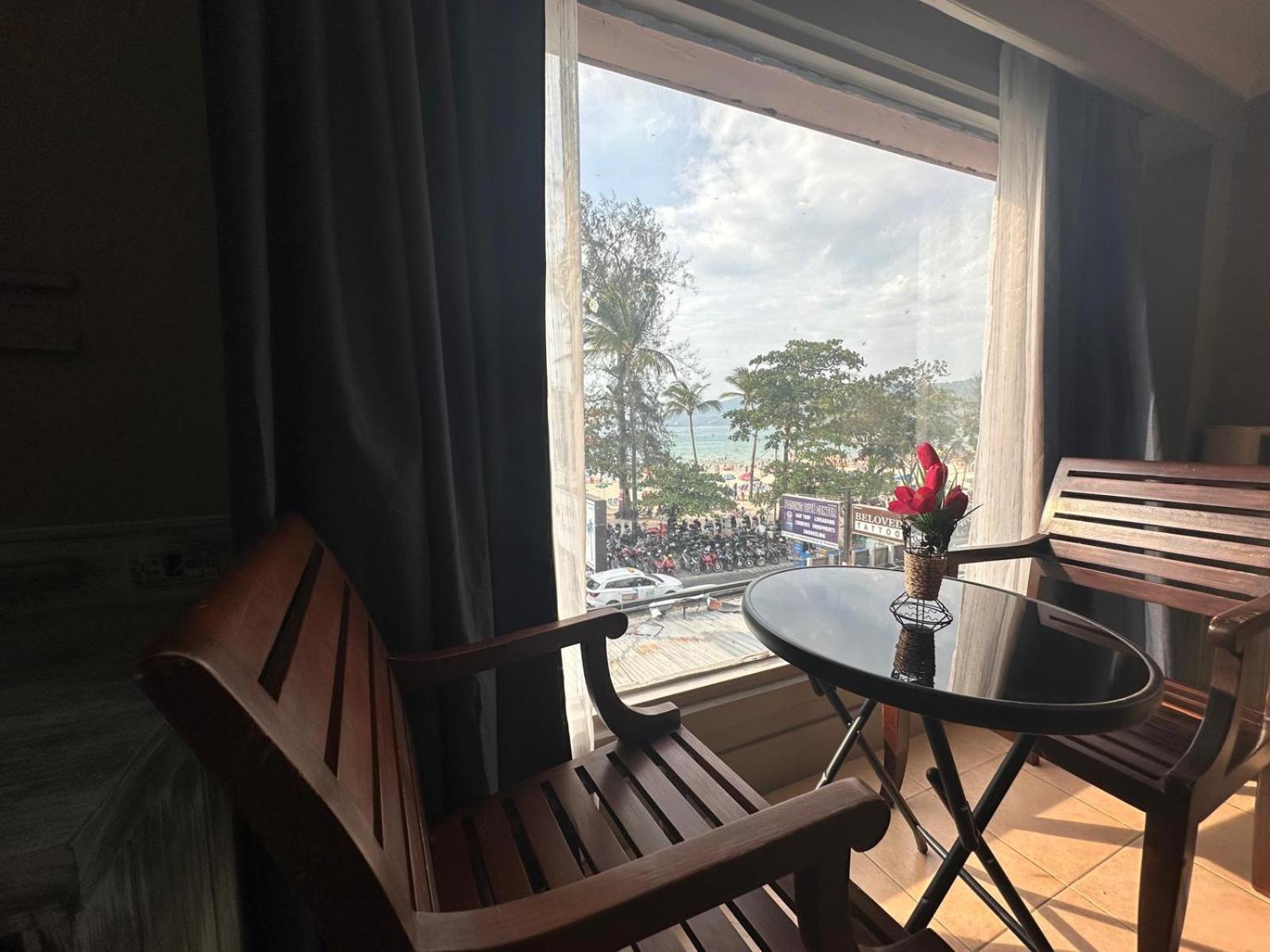 The Taksim Patong Beach Hotel Dış mekan fotoğraf