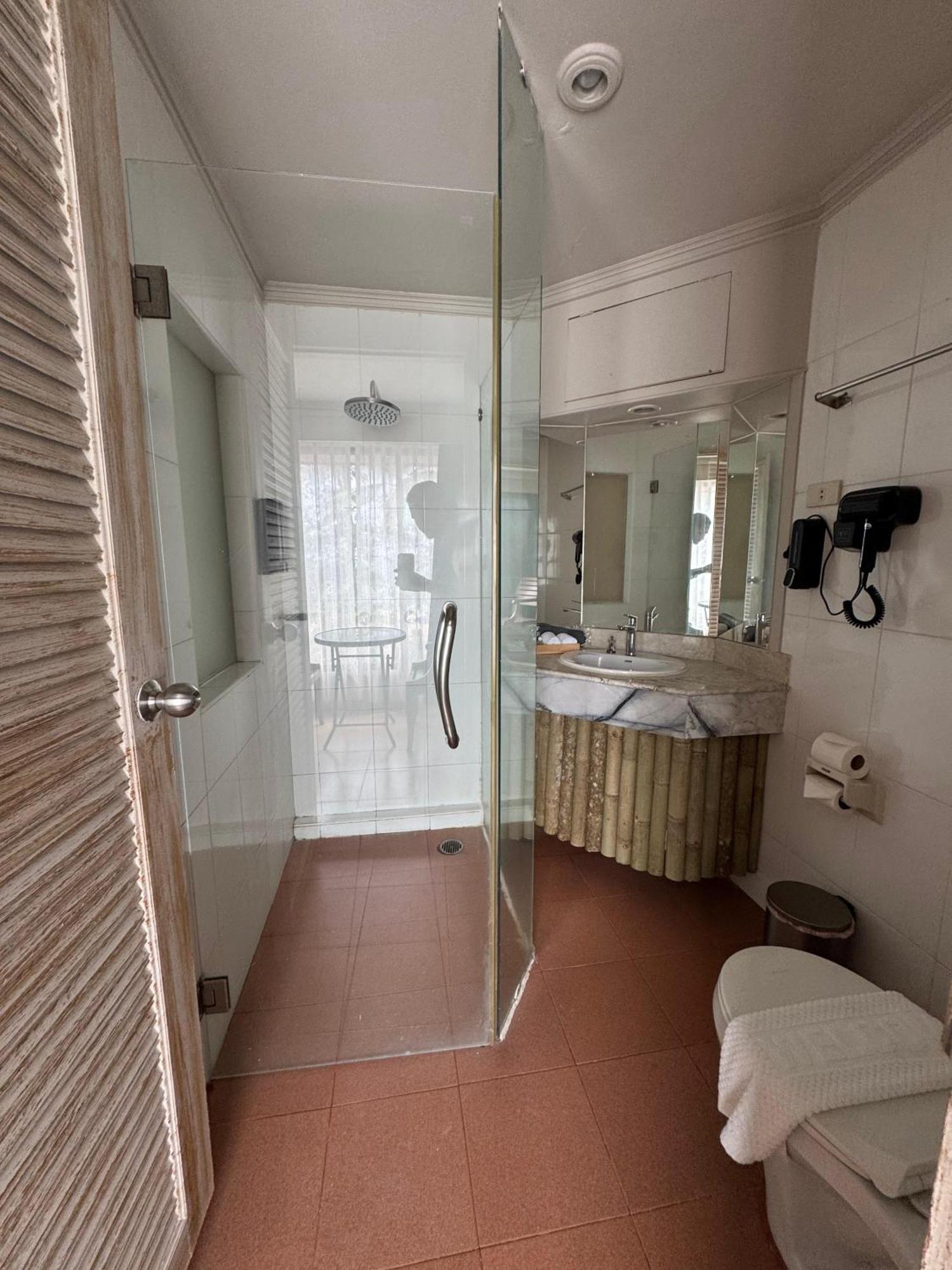 The Taksim Patong Beach Hotel Dış mekan fotoğraf